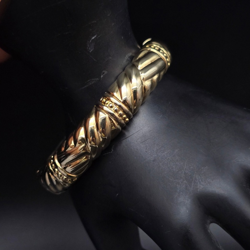 Gold Tone Quilted Clamper Bangle Bracelet Vintage 1990s Jewelry
